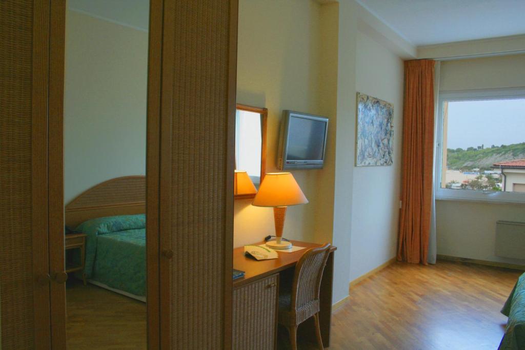 Hotel Scogliera ヌマーナ 部屋 写真